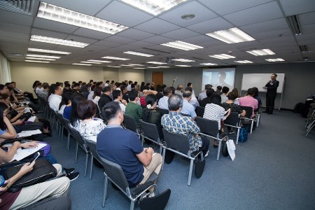 The Office of the Government Chief Information Officer held the Cyber Security Seminar – “Protect Your Precious Assets in Cyberspace” on 23 September 2016